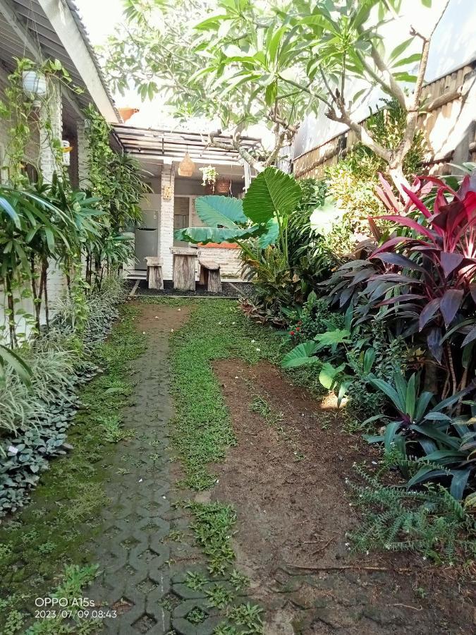 Pondok Ayu Homestay チャングー エクステリア 写真